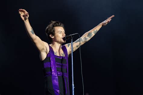 Harry Styles Konserter: En Sångarens Utveckling Från Teen Idol Till Global Superstjärna