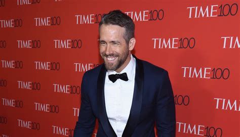 Ryan Reynolds Gästar Melodifestivalen – En Kanadensiskt-Amerikansk Komedisensation Tar På Sig Schlagern!